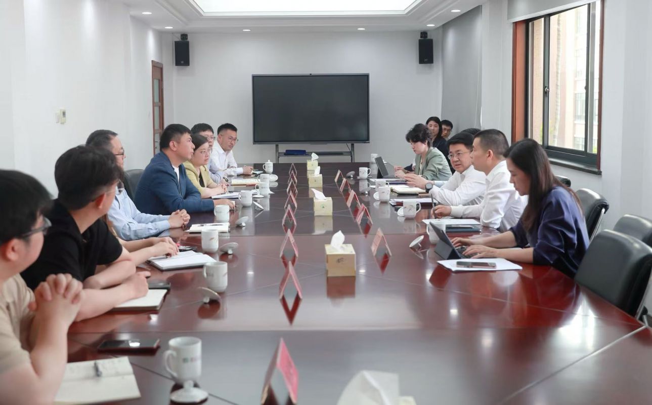 區委副書記、區長姜永柱赴三元控股開展“民情雙訪”調研